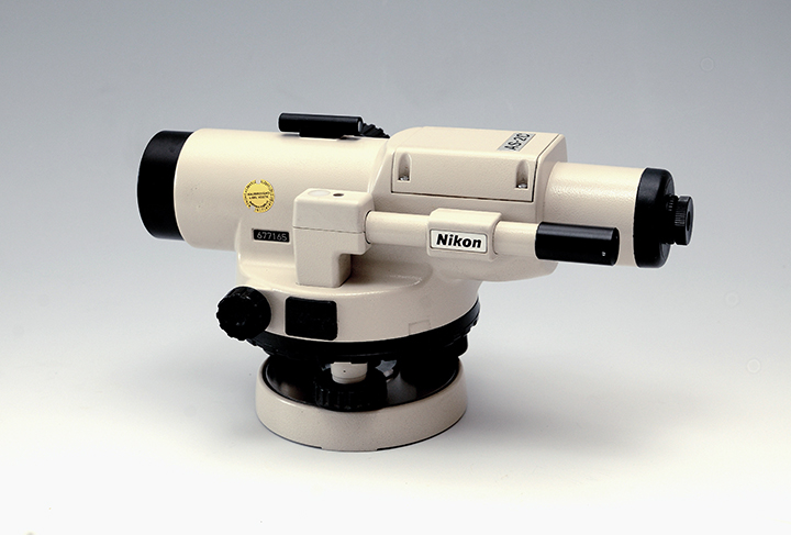Nivelační přístroj Nikon AS-2C Nivelační přístroj Nikon AS-2C
